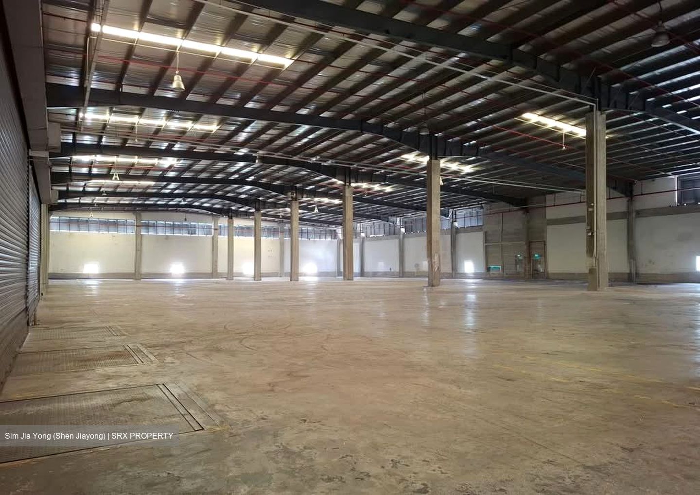 Tuas Avenue 12 (D22), Warehouse #608698001